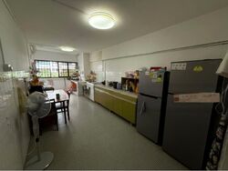Blk 327 Ang Mo Kio 31 (Ang Mo Kio), HDB 4 Rooms #477392791